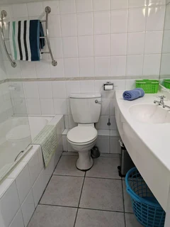 EXTRA LARGE TOP FLOOR FLAT