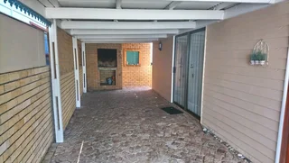 UILENKRAALSMOND GANSBAAI