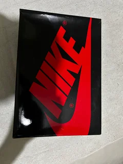 Sneaker - Ad posted by wanda mahlase