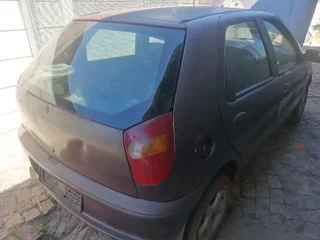 2001 Fiat Palio Breaking For Parts