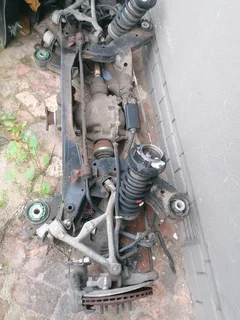 2003 JAGUAR S TYPE 3.0I V6 REAR SUSPENSION INCLUDING DIFF, HUBS, SHOCKS, SUBFRAME ETC