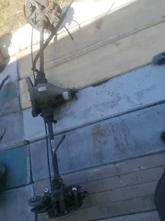 2010 Mercedes Benz C350 V6 (w204) Rear, Differential With Cv Shafts,hubs And Brakes