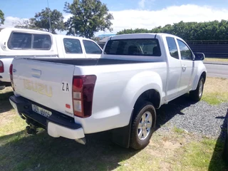 2014 ISUZU KB250 DTEQ