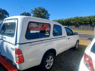 2011 TOYOTA HILUX 2.5D LWN