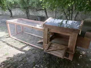 CHICKENS COOPS available in Tokai R2900