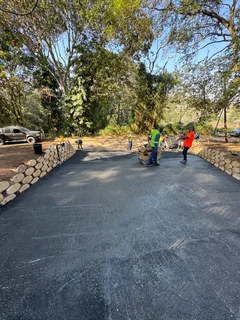 TAR DRIVEWAYS PAVING