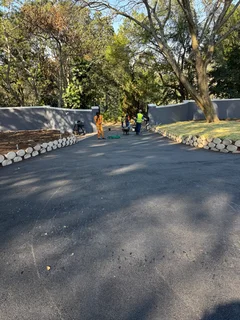 TAR DRIVEWAYS PAVING