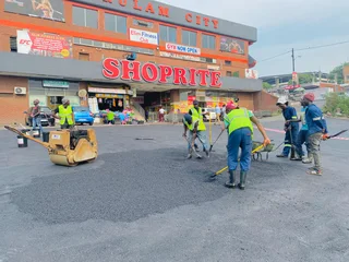 TAR DRIVEWAYS RETAINING WALLS