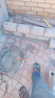 Bricklayer job and plastering