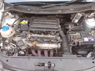 Polo Vivo Automatic 2011 model 1.4