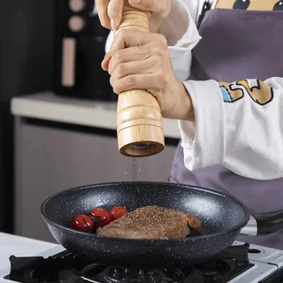 Perfect Dealz Wooden Salt and Pepper Hand Cranked Grinder