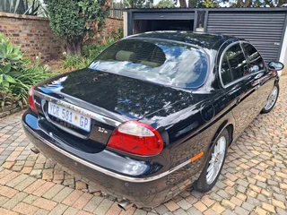 2006 Jaguar S-type 2.7 se bi-turbo diesel.