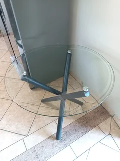 MATTE FINISHED GLASS TABLE