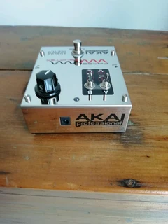 Like NEW in box AKAI Professional ANALOG CUSTOM SHOP Phase