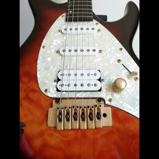 High-end Cort S-series S2800 Sterling fat strat guitar S Duncan with coil-tap NEW strings IMMACULATE