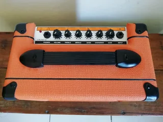 Orange CRUSH 12 watt electric guitar amp IMMACULATE like new SPOTLESS in box with manuals!
