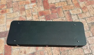 Stagg GCA RE hard case for electric guitar IMMACULATE like new SPOTLESS condition with keys!