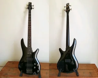 Ibanez Soundgear SR520 BK Electric BASS guitar Bartolini pups NEW strings in Hard case IMMACULATE!