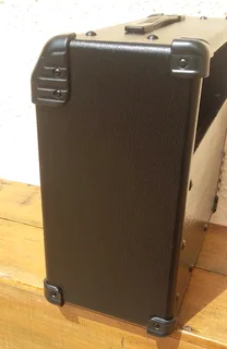 Line 6 Spider IV 30 watt electric guitar amp with modulation and effects IMMACULATE as NEW condition