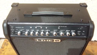 Line 6 Spider IV 30 watt electric guitar amp with modulation and effects IMMACULATE as NEW condition