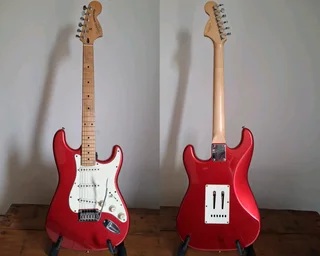 F e n d e r Squier STANDARD Series Gold logo strat guitar Candy Apple red SETUP done w/ NEW strings