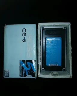 Boss CHORUS ENSEMBLE CE-5 electric guitar effects pedal late 80s version EXCELLENT condition in box