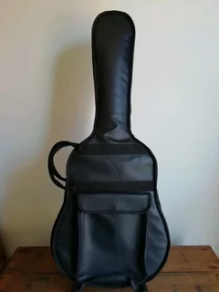 Acoustic Guitar Padded Gig Bag Top Quality Vinyl Outer Immaculate Condition!