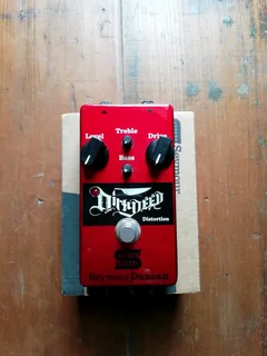Seymour Duncan Dirty Deed Distortion Guitar Effects Pedal Like New Condition In Box Immaculate!