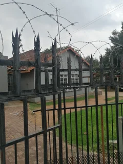 2 bedroomed house in Primrose Germiston for R4500