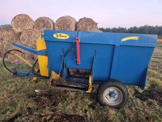 Rumax 5 Cube Mixer Menger