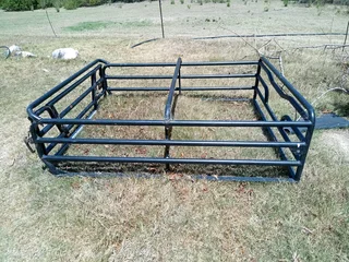 Bakkie Tralies Rails