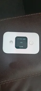 Huawei Pocket wifi 5GHZ Open to all network, R500 rands
