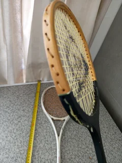 Vintage squash racket both R400