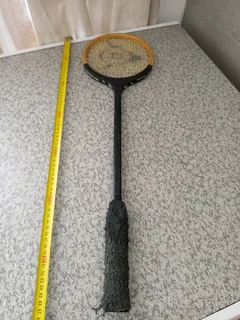Vintage squash racket both R400