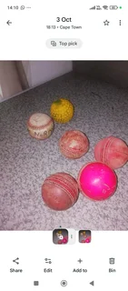Mix balls R150 the lot