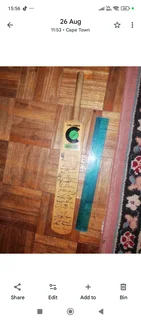 Collectors autograph mini bat sign by late hansie and others 1994 1995