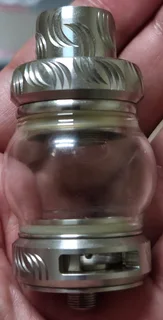 Vape: The Legendary Horizon Falcon King Tank &amp; Legendary Freemax M Pro Tank - 121 Coils in Total