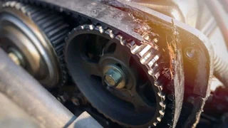 Cam belt replacement 11