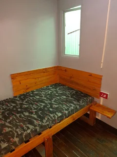 Room to let - Semi furnished available immediately