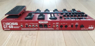 BOSS GT 6B Bass pedal (exceptional condition)