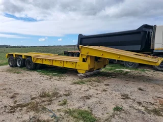 Gooseneck lowbed for sale