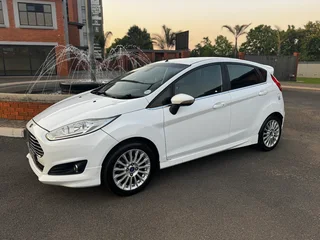 2016 Ford Fiesta Hatchback