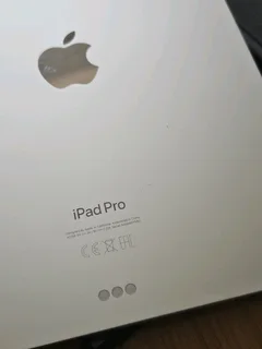 iPad Pro 11-inch 4th Gen M2 512GB Wi-Fi ONLY