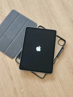 iPad Pro 11-inch 4th Gen M2 512GB Wi-Fi ONLY