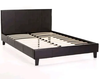 KIM LEATHER TOUCH BED EXCELLENT CONDITION