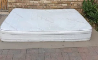 CORICRAFT QUEEN EXTRA LENGTH QUEEN MATRESS GREAT CONDITION