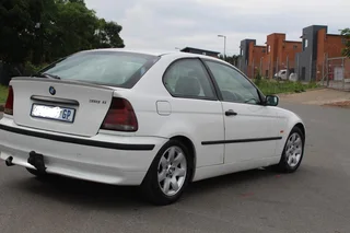 2002 BMW 3 Series 318ti Compact