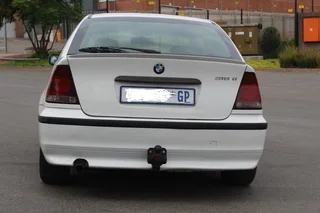 2002 BMW 3 Series 318ti Compact