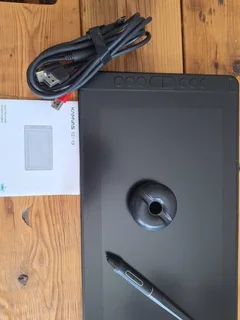 Huion Kamvas 13.3 inch Pen Display &amp; Drawing Pad Tablet