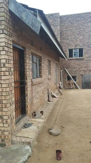 House - Ad posted by Ntando Ndlovu